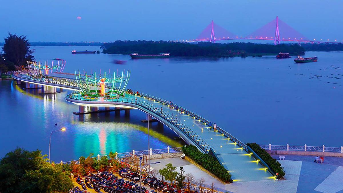 Cầu tình yêu Cần Thơ